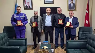 Kars'ta Yılın Şoförlerine Plaket