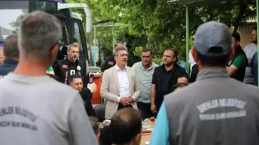 Erenler Belediye Başkanı Dinç, Temizlik Ekiplerine Teşekkür Etti