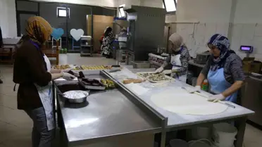 Battalgazi Belediyesi Kadın Kooperatifi, Kadın Emeğiyle Doğal Ürünler Sunuyor