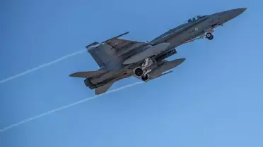 F/A-18 Hornet Savaşı Uçağı Düştü