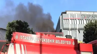 Bağcılar'da Forma Fabrikasında Yangın