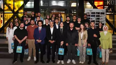 Başkan Alemdar, Gençlerle Bir Araya Gelerek Gelecek Hedeflerini Paylaştı