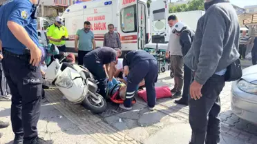 Antalya'da Motosiklet-Otomobil Çarpıştı: 1 Yaralı