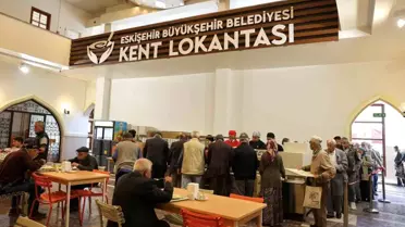 Eskişehir Belediyesi'nden 'Askıda Yemek' Uygulaması İle Dayanışma Örneği