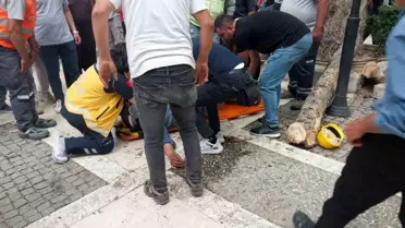 Mersin'de Kepçeden Düşen Belediye İşçisi Ağır Yaralandı