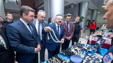 Vali Aksoy, Uras için düzenlenen panayıra katıldı