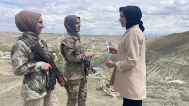 Güvenlik Korucusu Annelerin Günü Kutlandı
