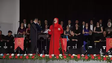 Bafra'da Türk Halk Müziği Konsere Yoğun İlgi