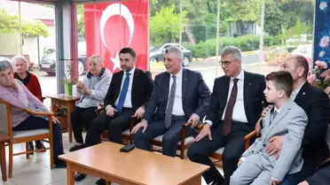 Bakanlar Huzurevi ve Çocuk Evlerini Ziyaret Etti