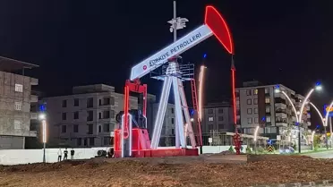 Batman'a Petrol Pompası Anıtı