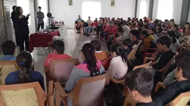 Bitlis'te Bilim Söyleşisi Düzenlendi