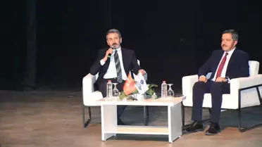 Bakan Yardımcısı Aydın, Gençlerle Geleceği Tartıştı