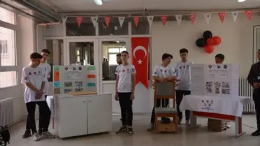 Demirci'de TÜBİTAK Bilim Fuarı