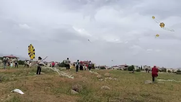 Uçurtma Şenliği Depremzede Çocuklar İçin