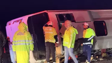 Minibüs Devrildi: 1 Ölü, 22 Yaralı