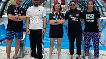 Kumluca'da Yüzme Şenliği Coşkusu