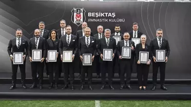 Serdal Adalı ve yönetimi, mazbatalarını aldı
