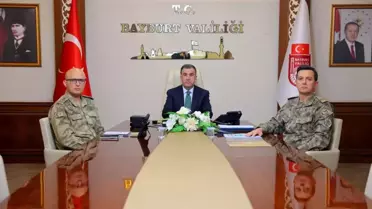 Bayburt Valisi Güvenlik Toplantısına Katıldı