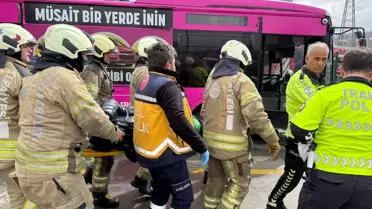 Beylikdüzü'nde Metrobüs Kazası