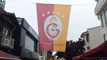 Edirne'de Galatasaray Bayrağı Asıldı
