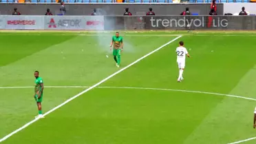 MKE Ankaragücü-Amed Maçı Olaylı Başladı