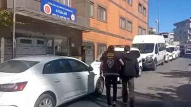 Esenler'de Satırla Dolaşan Çocuk Yakalandı