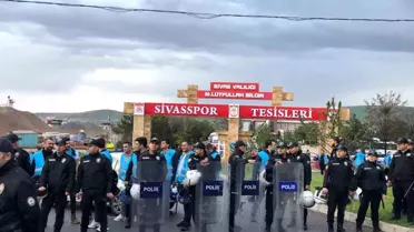 Sivasspor Taraftarı Takımı Protesto Etti