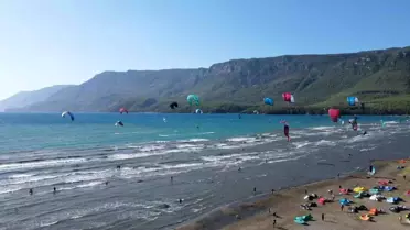 Akyaka'da Kite Sörf Şenliği
