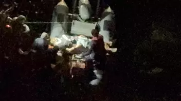 Darıca'da Genç Balık Tutarken Denize Düştü