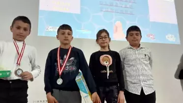 Çıldırlı Öğrenciler Zeka Oyunlarında Başarı Sağladı