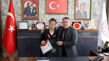 Bilecik Yüzücü Ali Çınar Bilgin'e Tebrik