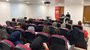 Refahiye'de Kariyer Günleri Semineri