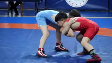 Yunusemre Belediyespor'un Muhammed Ali Kalay'dan Gümüş Madalya