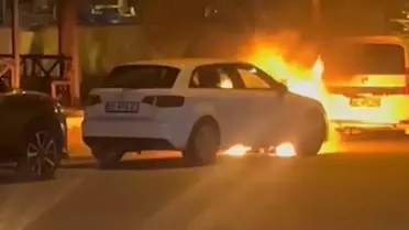 Birecik'te Park Halindeki Araç Alev Aldı