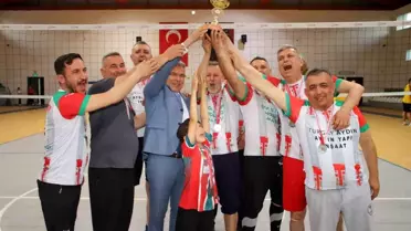Köşk Voleybol Turnuvası'nda Şampiyon Milli Eğitim