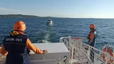 Çanakkale'de Sürüklenen Tekne Kurtarıldı