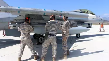 F-16'lar 15 Dakikada Yeniden Uçuşa Hazır