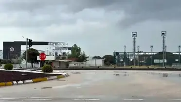 Bandırma'da Sel Felaketi: Cadde ve Sokaklar Sular Altında Kaldı