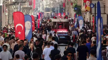 Taksim Meydanı, 19 Mayıs Bayramı'na Hazır
