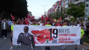 Gaziantep'te 19 Mayıs 'Bayraklı Gençlik Yürüyüşü' ile kutlandı