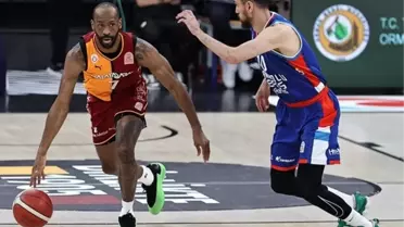 Anadolu Efes, Galatasaray'ı Farkla Geçti