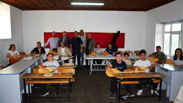 Kaymakam Odabaş Bağlama Kursunu Ziyaret Etti