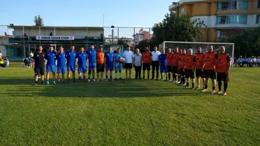 Tarsus'ta Dostluk Maçı: Belediye Personeli ve Muhtarlar Berabere Kaldı