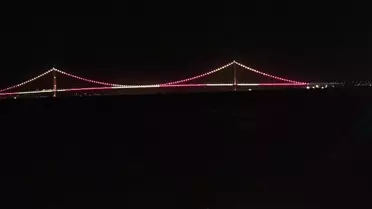 Galatasaray'ın Şampiyonluğu Köprüde Kutlandı
