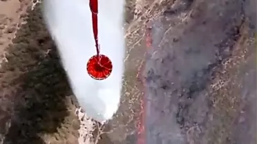 Foça'da Orman Yangınına Müdahale Ediliyor
