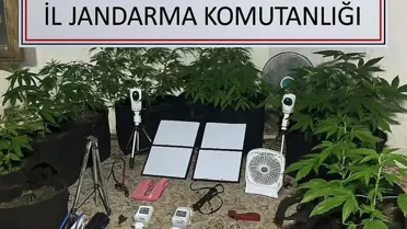 Üniversite Öğrencisine Uyuşturucu Operasyonu