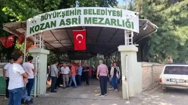 Adana'da Esengül Kaya'nın Cenazesi