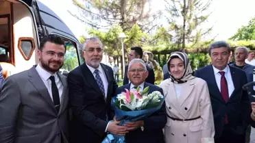 Bakan Işıkhan, Kayseri Büyükşehir Belediye Başkanı Büyükkılıç'ı Ziyaret Etti