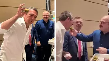 Fenerbahçe Başkanı Ali Koç, final öncesi Mustafa Varank'ın elinden baklava yedi