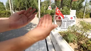 15 Temmuz kahramanı şehit Ömer Halisdemir'in kabrinde yoğunluk yaşanıyor